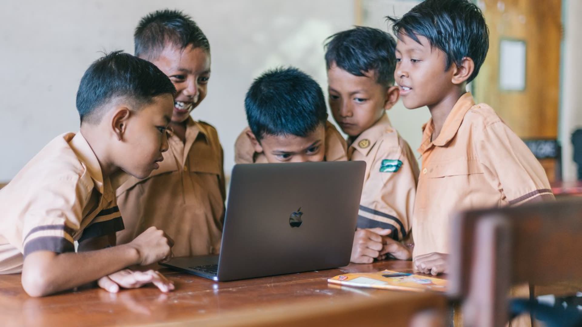 Selamat Datang di SMK Uji MSDK6QM6
